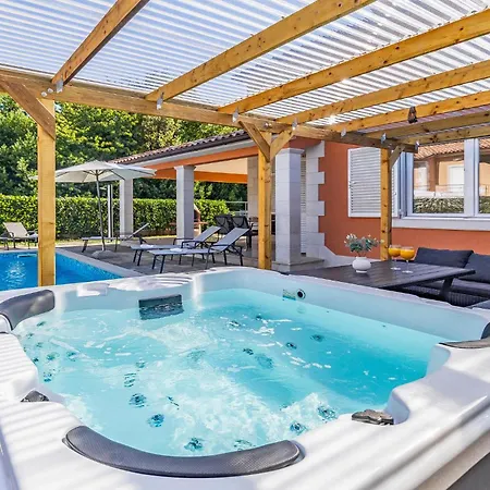 Lovely In With Wifi Holiday home Pula